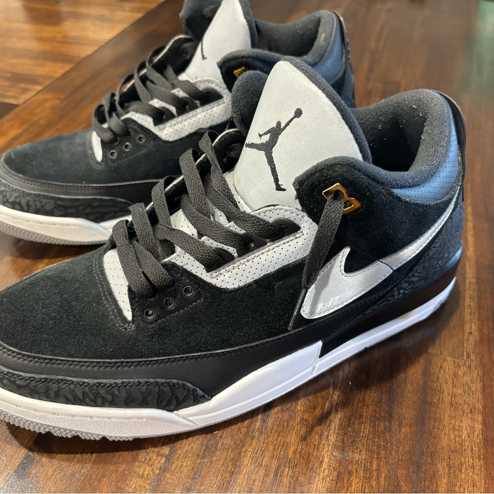 Air Jordan 3 Retro Tinker Hatfield Sneakers